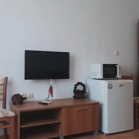 Efir 2 8 Apartament